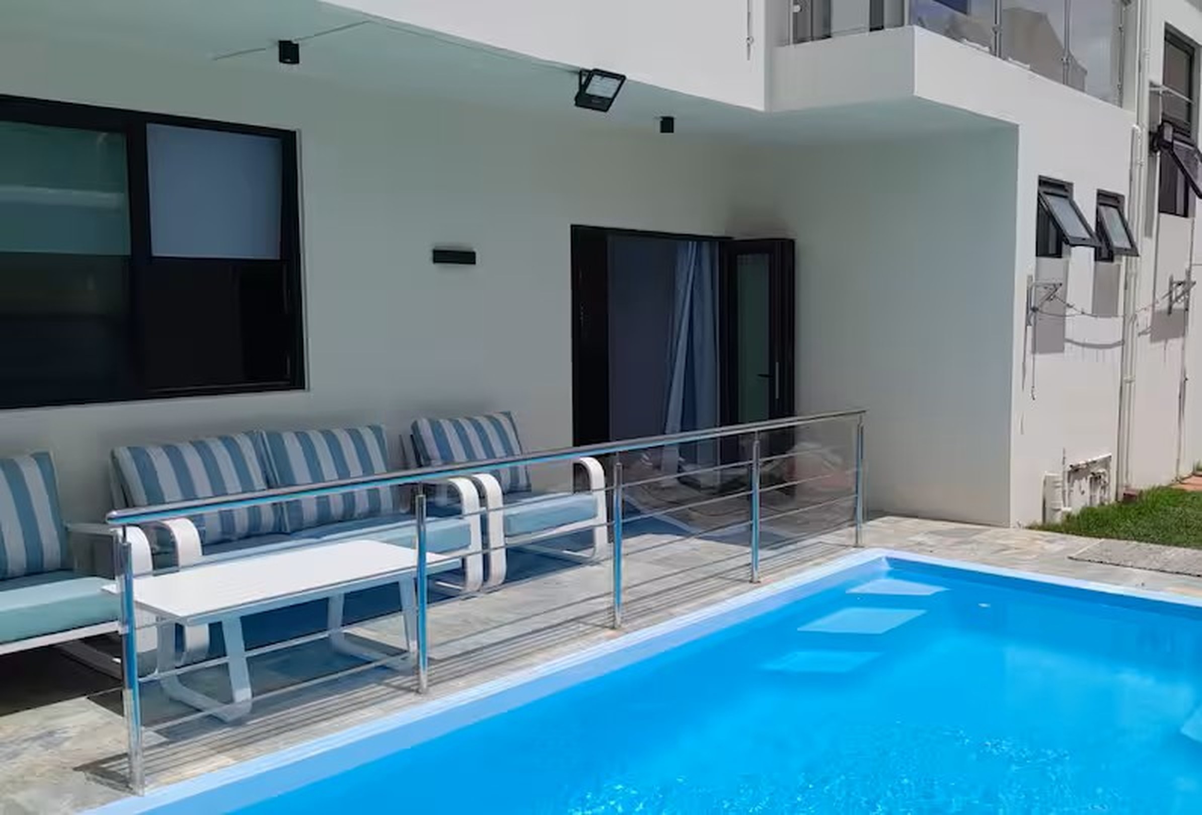 West Coast Dream Villa, private pool & terrace, Flic en Flac, Mauritius